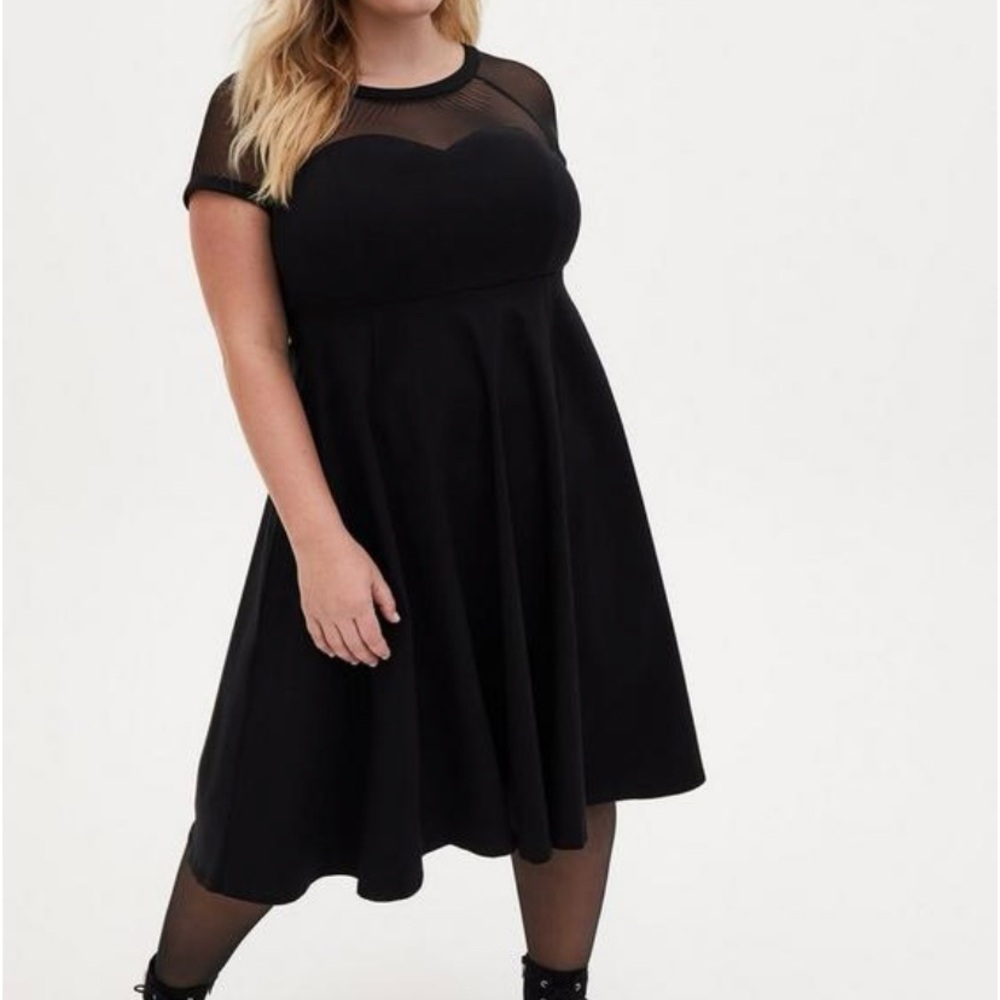 NWT Torrid Black Mesh Short Sleeve Midi Swing Dress Size 14
